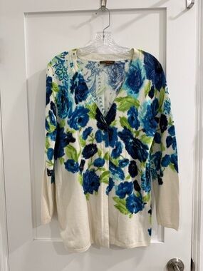 Vittadini multicolor floral / paisley cardigan (fair)
